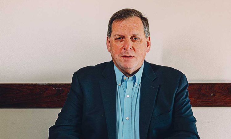 “No me imagino un futuro en el que todos tengamos el auto enchufado a la pared como si fuera un celular”