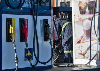 Postergan dos años la entrada en vigencia de nuevo sistema de distribución de combustibles