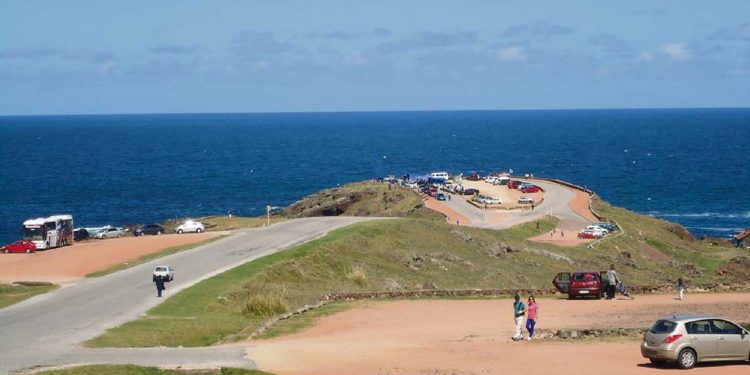 Fijan en diciembre audiencia pública por edificios en Punta Ballena