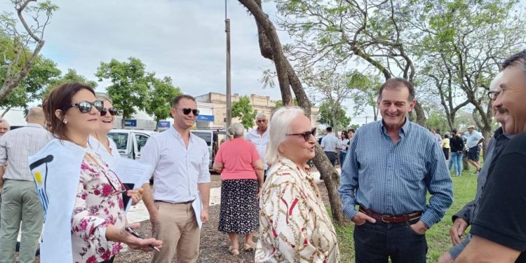 Cabildo Abierto se prepara para una jornada nacional de recolección de firmas por plebiscito “deuda justa”