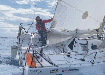 Primera vez en la historia: el uruguayo Federico Waksman ganó la regata Mini Transat