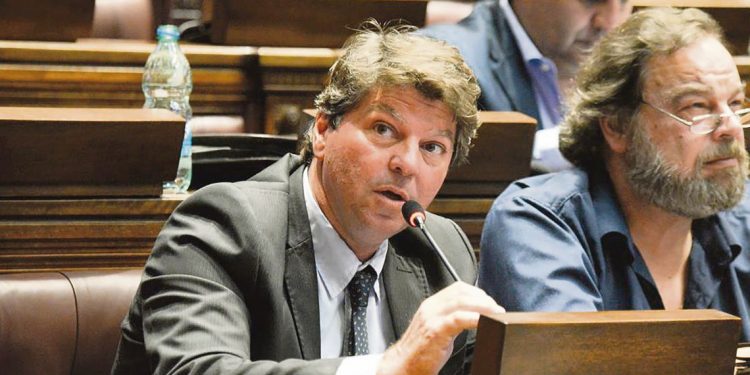 Parlamento aprobó proyecto de ley para prevención y combate de incendios forestales