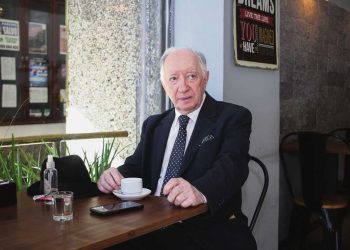 “Venimos de generaciones de profesionales formados en el hacer y teníamos mucha vergüenza de no saber”