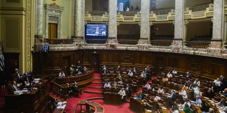 Ley de financiamiento de partidos políticos: compensarán a canales por pasar publicidad política