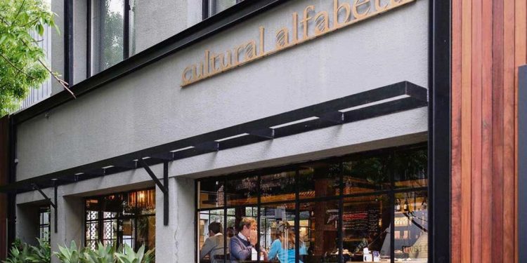 Modelo de gestión cultural empresarial: Alfabeta, algo más que cine, libros y café