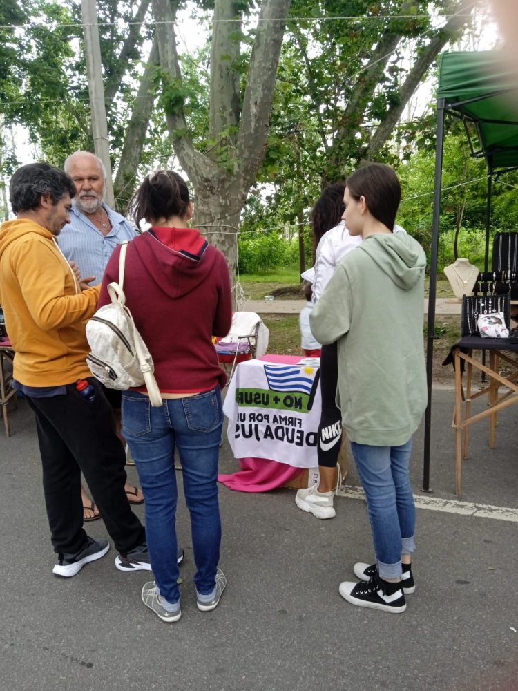 Exitosa jornada de recolección de firmas por Deuda Justa