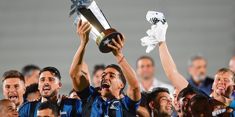 Campeonato uruguayo: falta fútbol, sobra emoción