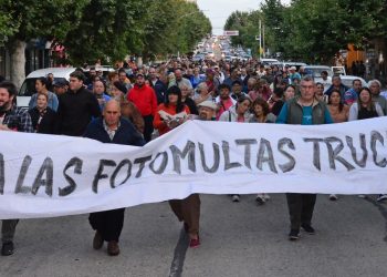 Vecinos de Fray Bentos reclaman solución al mal funcionamiento del sistema de multas que aplica la Intendencia