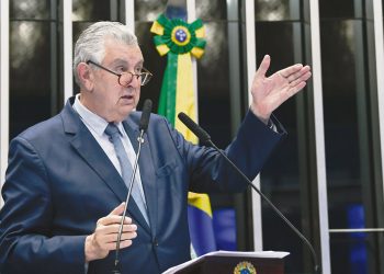 Luis Carlos Heinze: “Ver la hidrovía en pleno funcionamiento será una gran realización”