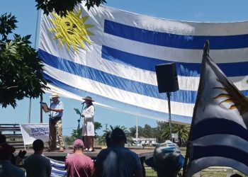 “El país está embretado y acorralado, y prima la ambición de poder”