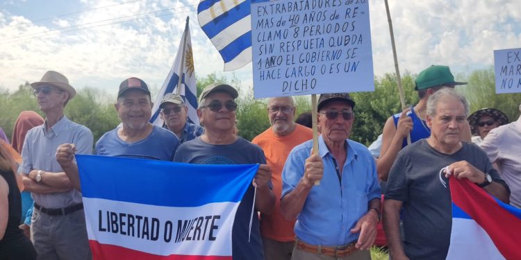 Salto Grande: Exobreros esperan por cobrar el despido de hace 40 años
