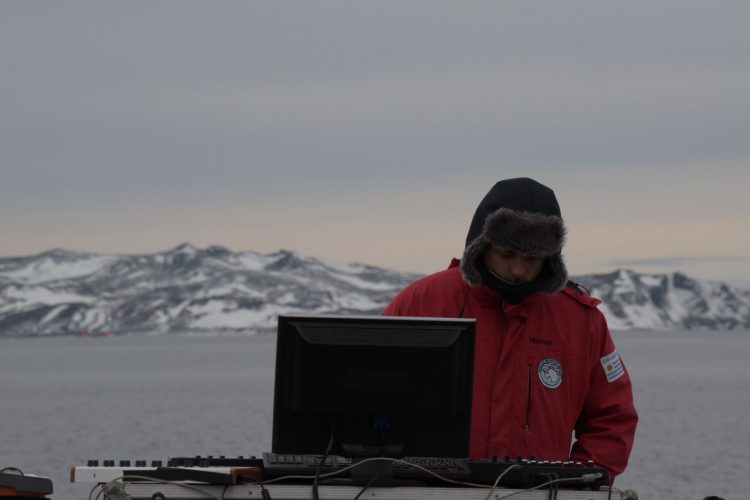 Emil Montgomery y su “aura”