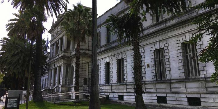 Día del Enfermero Militar: Funcionarios que se adaptan a todos los terrenos