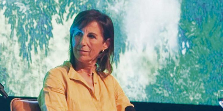 8M: Producir cuidando la tierra