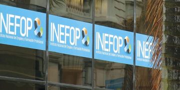 Inefop entrega 3500 becas a estudiantes de bachillerato