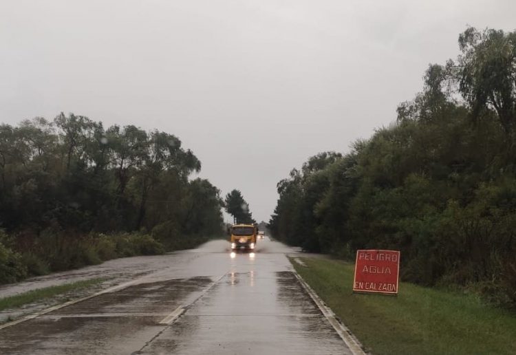 Cinco departamentos registran cortes en rutas y caminos