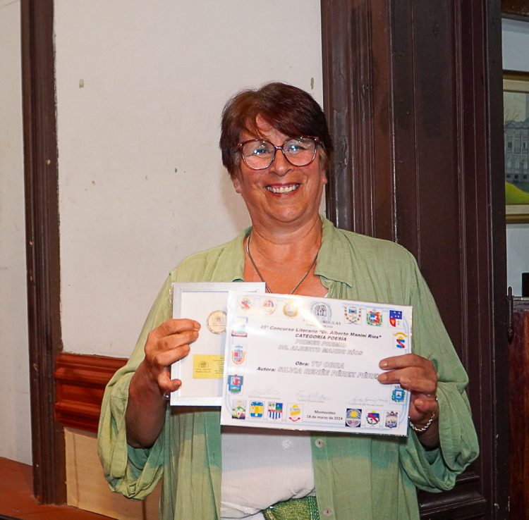 Concurso Dr. Alberto Manini Ríos: “Nos hace falta creer en nuestra literatura”