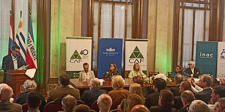 Cooperativas Agrarias reclaman por valor del dólar, acceso a la Ley de Inversiones y reducción de la burocracia