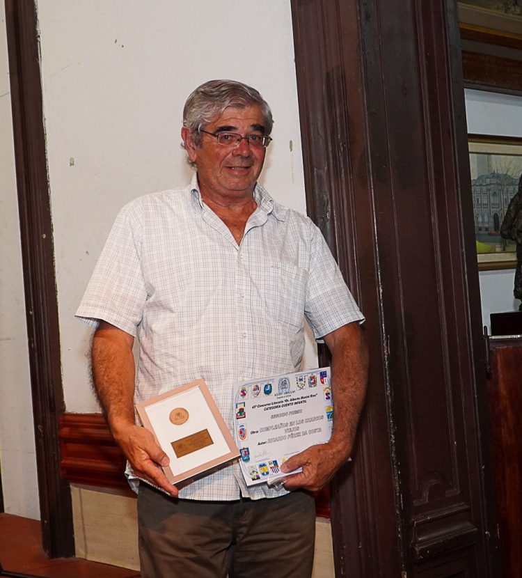 Concurso Dr. Alberto Manini Ríos: “Nos hace falta creer en nuestra literatura”