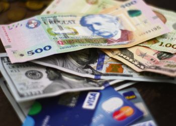 Cabildo Abierto provoca que las financieras bajen sus tasas de interés