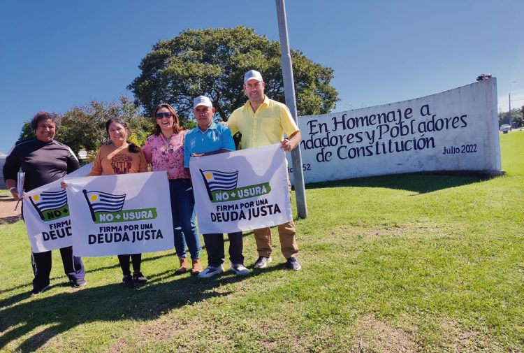En Salto se lograron 15 mil firmas por Deuda Justa