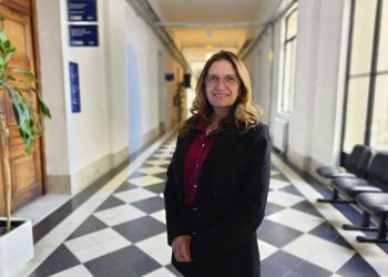 “La capacitación del personal de salud apunta a que a final de año tengamos centenas de médicos en salud mental”