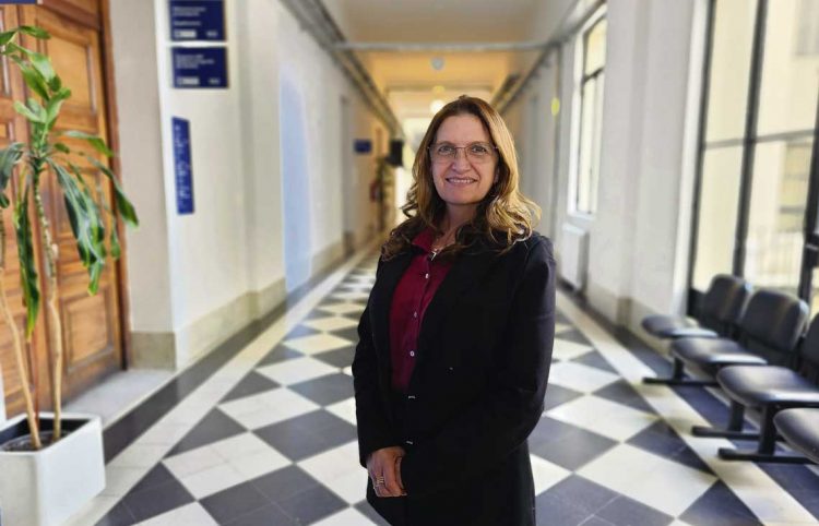 “La capacitación del personal de salud apunta a que a final de año tengamos centenas de médicos en salud mental”