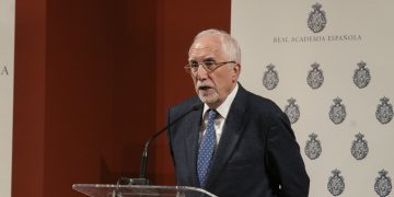 El Premio Cervantes en manos de un gran cervantino