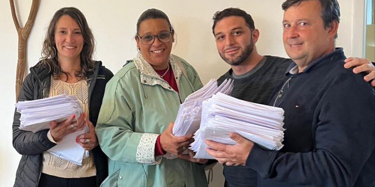 Aumentan las firmas por Deuda Justa a horas de ser entregadas en la Corte Electoral