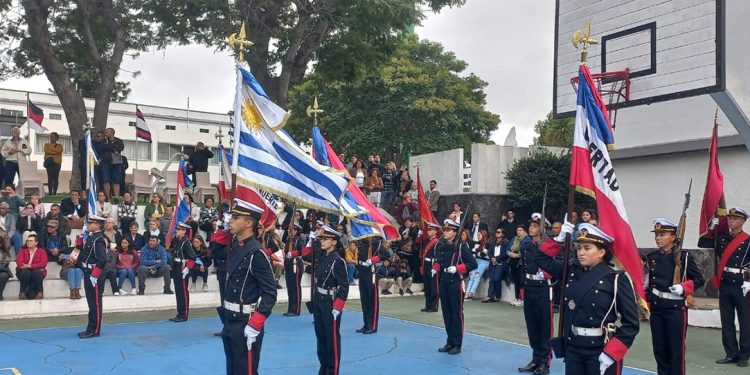 El Liceo Militar celebró 77 años