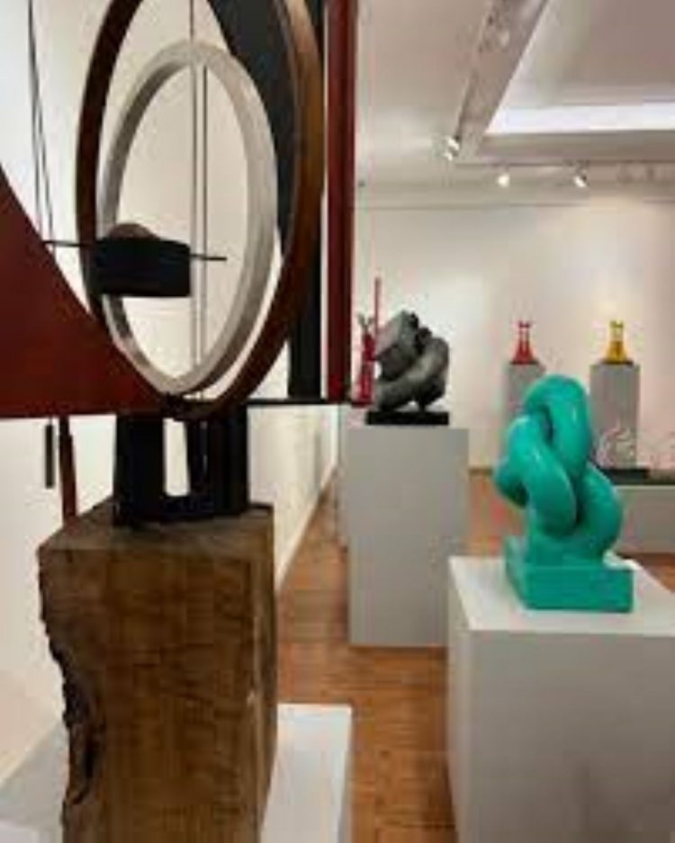 Rubens Fernández y Octavio Podestá: Maquetas, el camino a lo monumental