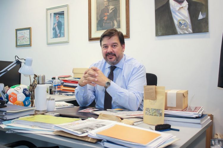 Adrián Peña, “firme con sus ideas” y “leal”