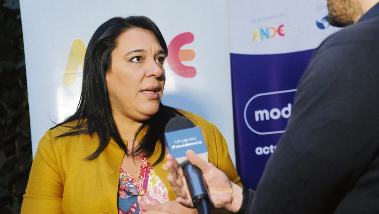 Con cuentas pendientes, ANDE impulsa a nuevos proveedores para UPM 2