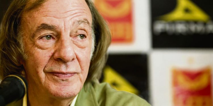 Con la partida de Menotti el fútbol está de duelo. Un rosarino, como Bielsa o Scaloni, que hizo historia