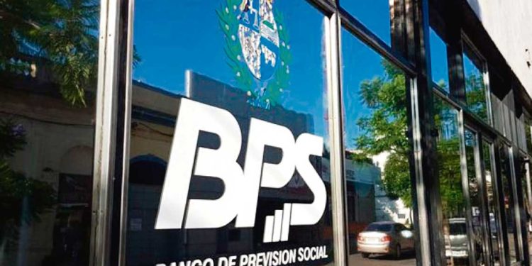 A favor y en contra del plebiscito por la seguridad social