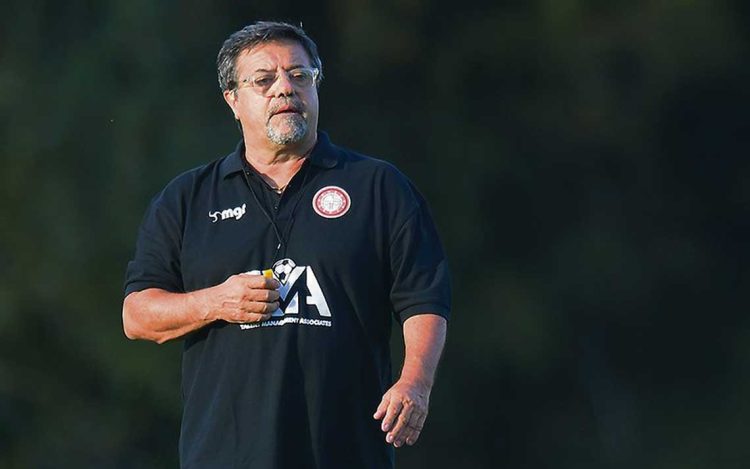 Ricardo Caruso Lombardi pierde, se queja, acusa e insulta. Su tiempo en Uruguay ya es cosa del pasado, como sus insultos racistas