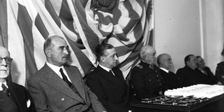 Los homenajes a la figura del prócer general José Artigas, apoyados por el Dr. Pedro Manini Ríos