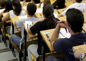 Solo la mitad de los jóvenes de entre 21 y 23 años han culminado la educación secundaria