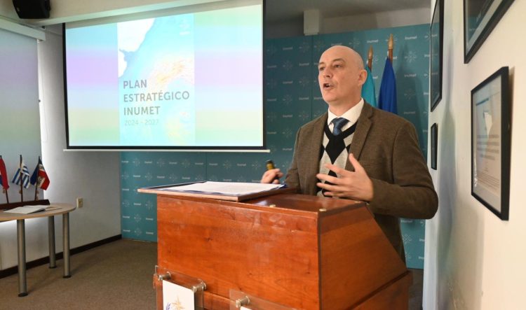 Inumet presentó el plan estratégico hasta 2027 e inauguró el nuevo formato del pronóstico marino