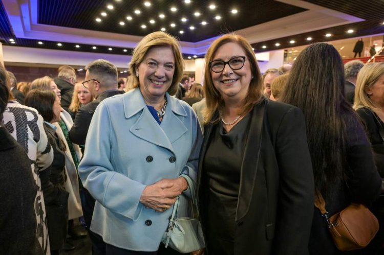 Antel celebró sus 50 años con una gala en Auditorio del Sodre