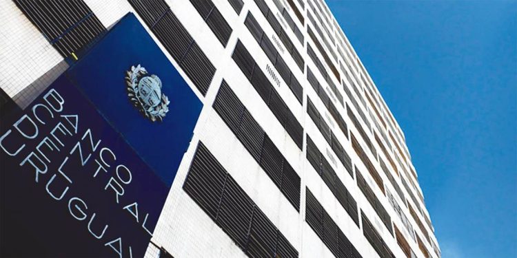 Aumento de la deuda externa evidencia un posible “deterioro fiscal”