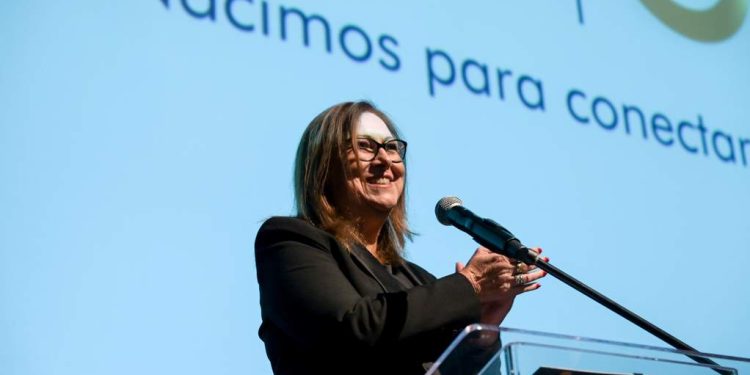 Antel celebró sus 50 años con una gala en Auditorio del Sodre