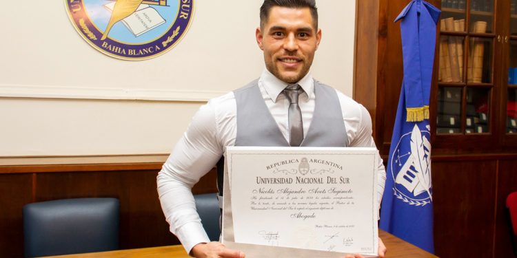 Se recibió de abogado en la cárcel y ahora busca ayudar a través de su experiencia