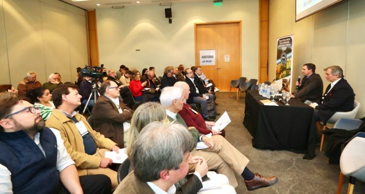 Vicepresidente de INIA propuso que el Mercosur incida más en la agenda ambiental y no se limite a acatar normativas europeas