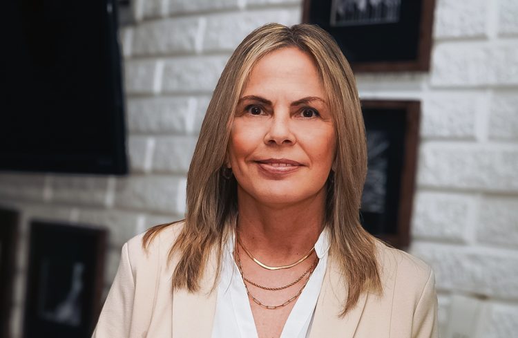 “Los comunistas son muy estrategas, saben cómo dominar, aun siendo menos”