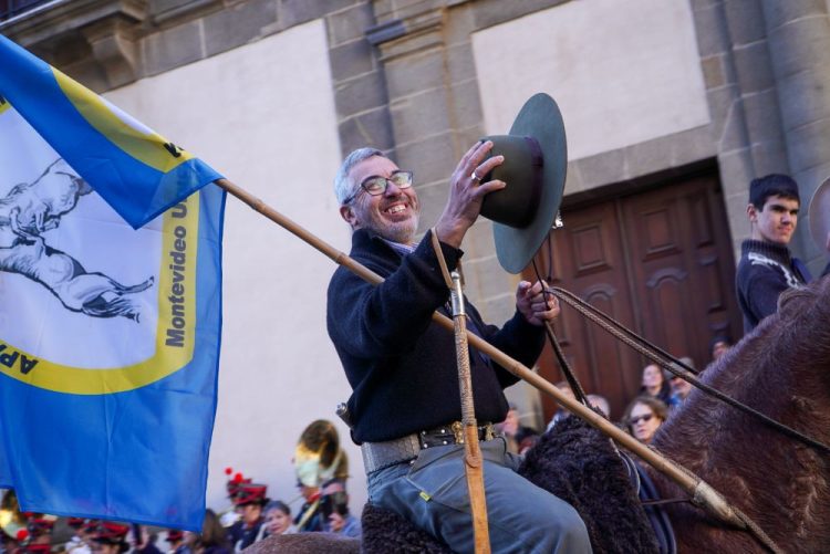 Acto por el 194° aniversario de la Jura de la Constitución en imágenes