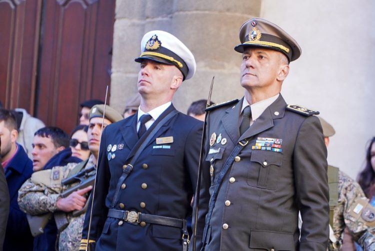 Acto por el 194° aniversario de la Jura de la Constitución en imágenes