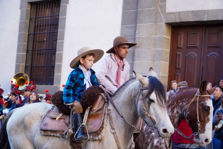 Acto por el 194° aniversario de la Jura de la Constitución en imágenes