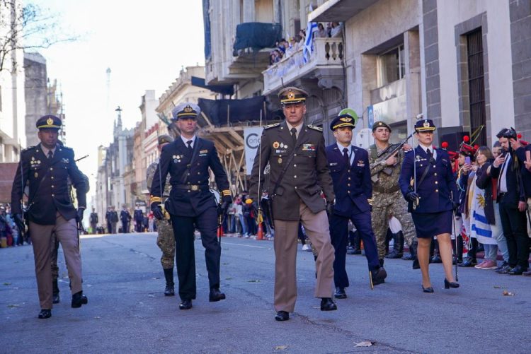 Acto por el 194° aniversario de la Jura de la Constitución en imágenes