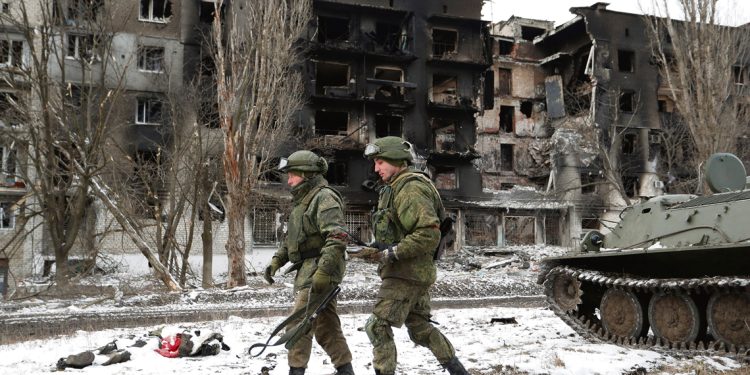 “En la guerra la primera víctima es la verdad”